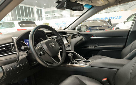 Toyota Camry, 2019 год, 3 087 000 рублей, 20 фотография