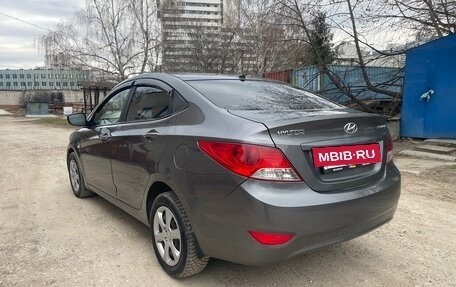 Hyundai Solaris II рестайлинг, 2013 год, 628 000 рублей, 2 фотография