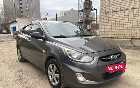 Hyundai Solaris II рестайлинг, 2013 год, 628 000 рублей, 4 фотография