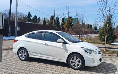 Hyundai Solaris II рестайлинг, 2012 год, 765 000 рублей, 1 фотография