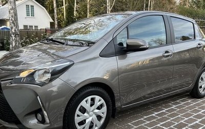 Toyota Yaris III рестайлинг, 2019 год, 1 680 000 рублей, 1 фотография