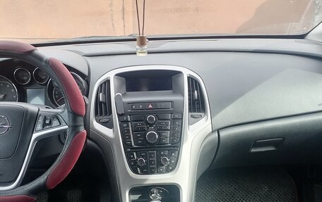 Opel Astra J, 2011 год, 400 000 рублей, 1 фотография