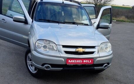 Chevrolet Niva I рестайлинг, 2014 год, 640 000 рублей, 1 фотография