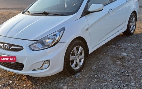 Hyundai Solaris II рестайлинг, 2012 год, 765 000 рублей, 5 фотография