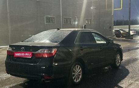 Toyota Camry, 2017 год, 1 590 000 рублей, 2 фотография