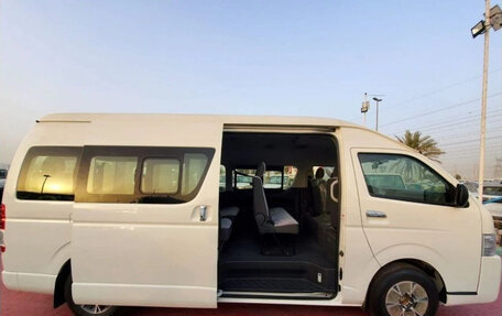 Toyota HiAce H200, 2025 год, 4 500 000 рублей, 5 фотография