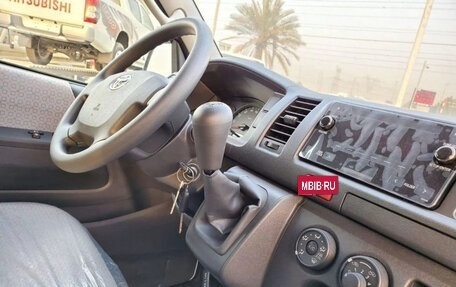 Toyota HiAce H200, 2025 год, 4 500 000 рублей, 19 фотография