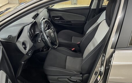 Toyota Yaris III рестайлинг, 2019 год, 1 680 000 рублей, 4 фотография