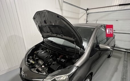 Toyota Yaris III рестайлинг, 2019 год, 1 680 000 рублей, 11 фотография