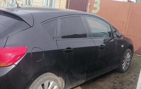 Opel Astra J, 2011 год, 400 000 рублей, 6 фотография
