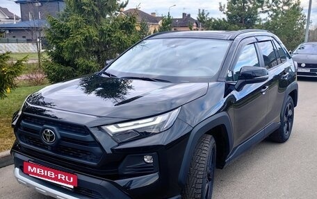 Toyota RAV4, 2025 год, 4 100 000 рублей, 2 фотография