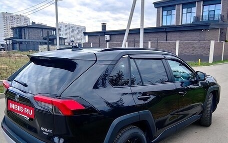 Toyota RAV4, 2025 год, 4 100 000 рублей, 6 фотография