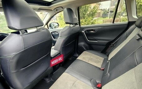 Toyota RAV4, 2025 год, 4 100 000 рублей, 12 фотография