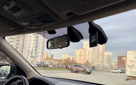 Mitsubishi Outlander III рестайлинг 3, 2018 год, 1 890 000 рублей, 16 фотография