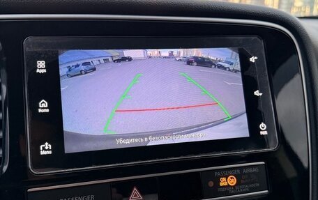 Mitsubishi Outlander III рестайлинг 3, 2018 год, 1 890 000 рублей, 19 фотография