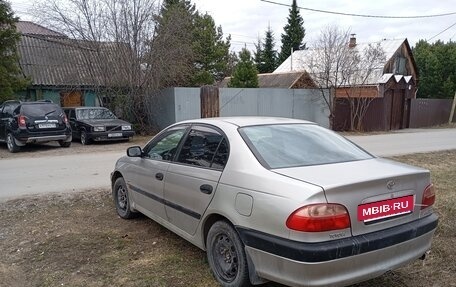 Toyota Avensis III рестайлинг, 2003 год, 480 000 рублей, 7 фотография