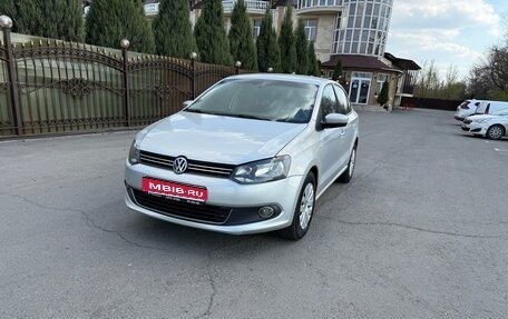 Volkswagen Polo VI (EU Market), 2011 год, 750 000 рублей, 1 фотография