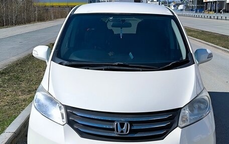 Honda Freed I, 2012 год, 1 280 000 рублей, 1 фотография