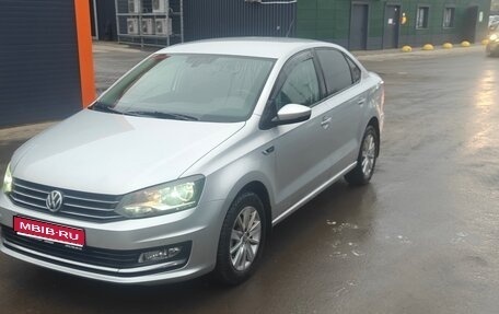 Volkswagen Polo VI (EU Market), 2015 год, 900 000 рублей, 1 фотография