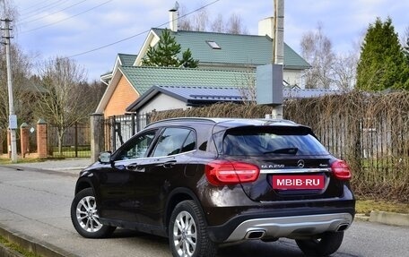 Mercedes-Benz GLA, 2016 год, 1 950 000 рублей, 8 фотография