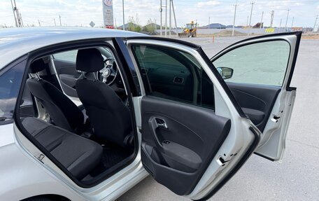 Volkswagen Polo VI (EU Market), 2011 год, 750 000 рублей, 14 фотография