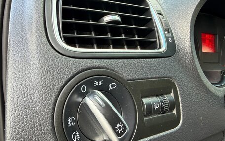 Volkswagen Polo VI (EU Market), 2011 год, 750 000 рублей, 22 фотография