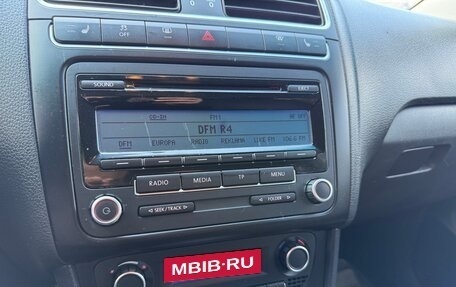 Volkswagen Polo VI (EU Market), 2011 год, 750 000 рублей, 31 фотография