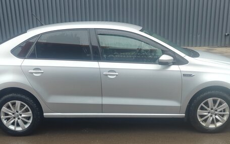 Volkswagen Polo VI (EU Market), 2015 год, 900 000 рублей, 3 фотография