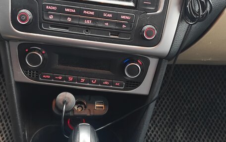 Volkswagen Polo VI (EU Market), 2015 год, 900 000 рублей, 16 фотография