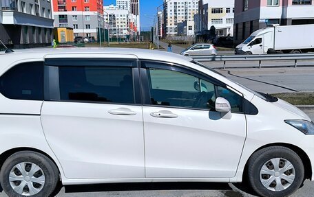 Honda Freed I, 2012 год, 1 280 000 рублей, 8 фотография