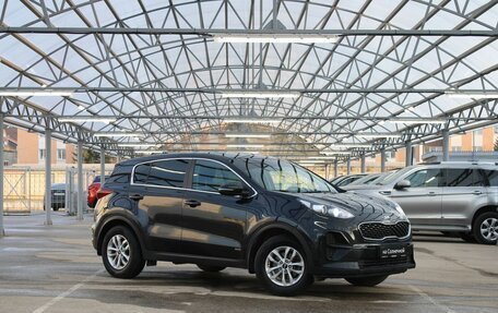 KIA Sportage IV рестайлинг, 2018 год, 1 990 000 рублей, 7 фотография