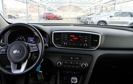 KIA Sportage IV рестайлинг, 2018 год, 1 990 000 рублей, 9 фотография