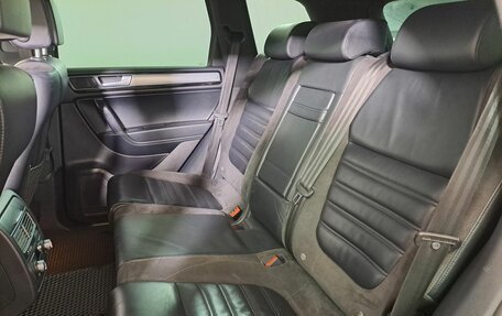 Volkswagen Touareg III, 2017 год, 3 390 000 рублей, 12 фотография