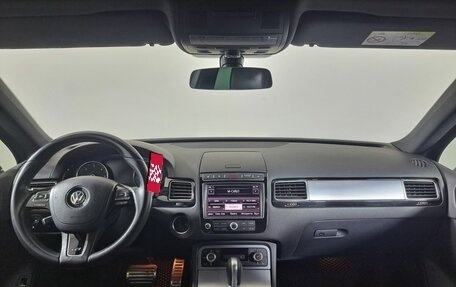 Volkswagen Touareg III, 2017 год, 3 390 000 рублей, 14 фотография