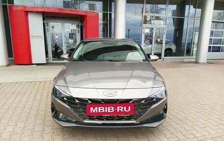 Hyundai Elantra, 2022 год, 2 160 000 рублей, 2 фотография