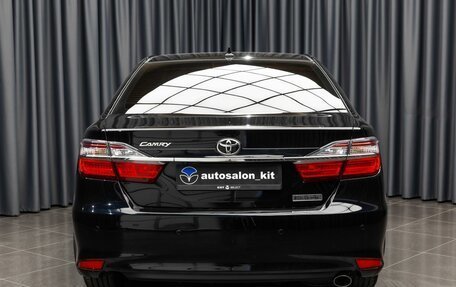 Toyota Camry, 2017 год, 2 299 000 рублей, 3 фотография