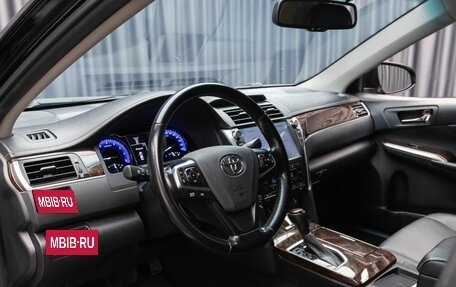 Toyota Camry, 2017 год, 2 299 000 рублей, 9 фотография