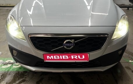 Volvo V40 II рестайлинг, 2013 год, 1 670 000 рублей, 9 фотография