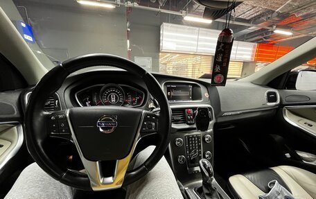 Volvo V40 II рестайлинг, 2013 год, 1 670 000 рублей, 10 фотография