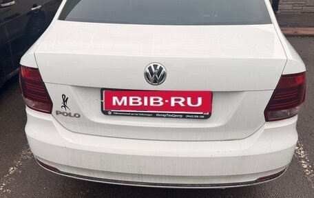 Volkswagen Polo VI (EU Market), 2019 год, 900 000 рублей, 20 фотография