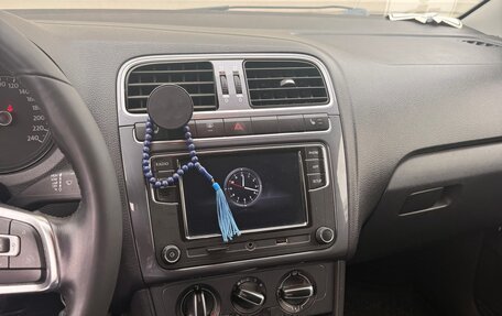 Volkswagen Polo VI (EU Market), 2019 год, 900 000 рублей, 23 фотография