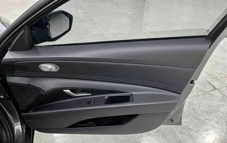 Hyundai Elantra, 2023 год, 1 289 300 рублей, 9 фотография