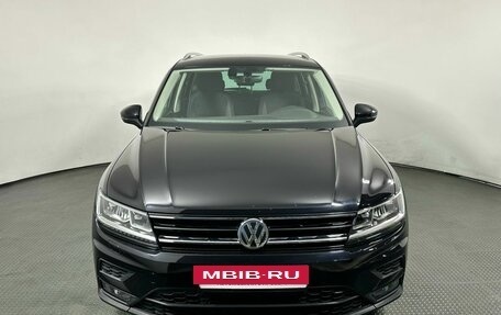 Volkswagen Tiguan II, 2018 год, 3 100 000 рублей, 2 фотография