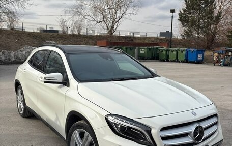 Mercedes-Benz GLA, 2014 год, 1 800 000 рублей, 3 фотография
