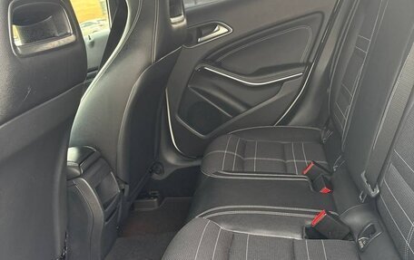 Mercedes-Benz GLA, 2014 год, 1 800 000 рублей, 24 фотография