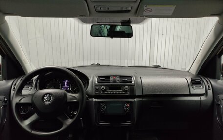 Skoda Roomster, 2013 год, 650 000 рублей, 8 фотография