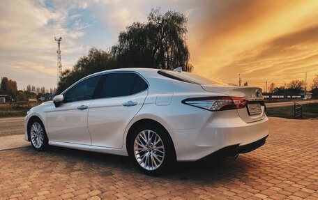 Toyota Camry, 2019 год, 2 690 000 рублей, 8 фотография