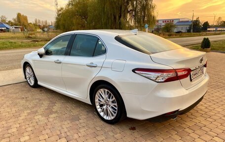 Toyota Camry, 2019 год, 2 690 000 рублей, 7 фотография