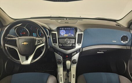 Chevrolet Cruze II, 2011 год, 700 000 рублей, 14 фотография
