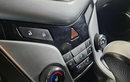 Chevrolet Cruze II, 2011 год, 700 000 рублей, 20 фотография